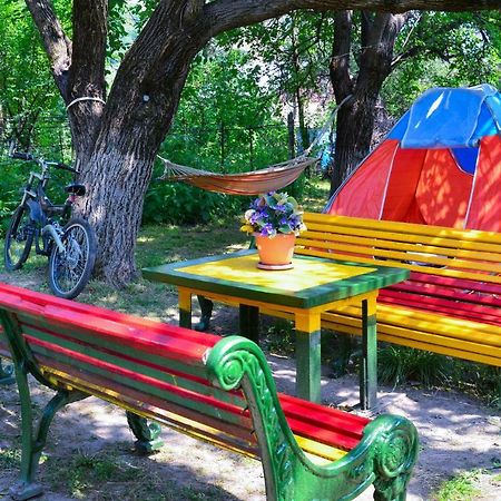 Camp'In Goris Hotel Екстериор снимка